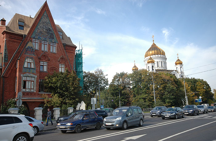 Самый престижный район в центре Москвы для аренды - Золотая Миля - улица Остоженка и Пречистенка